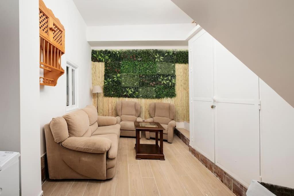 Newly Refurbished Modern 2-Bed Apartment In Heart Of Torremolinos Ngoại thất bức ảnh