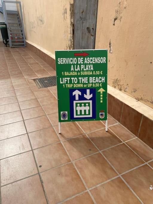 Newly Refurbished Modern 2-Bed Apartment In Heart Of Torremolinos Ngoại thất bức ảnh